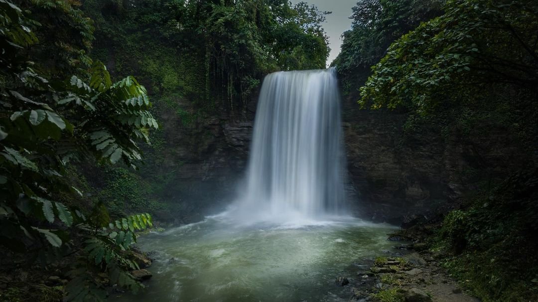 Hikong Alu lake sebu