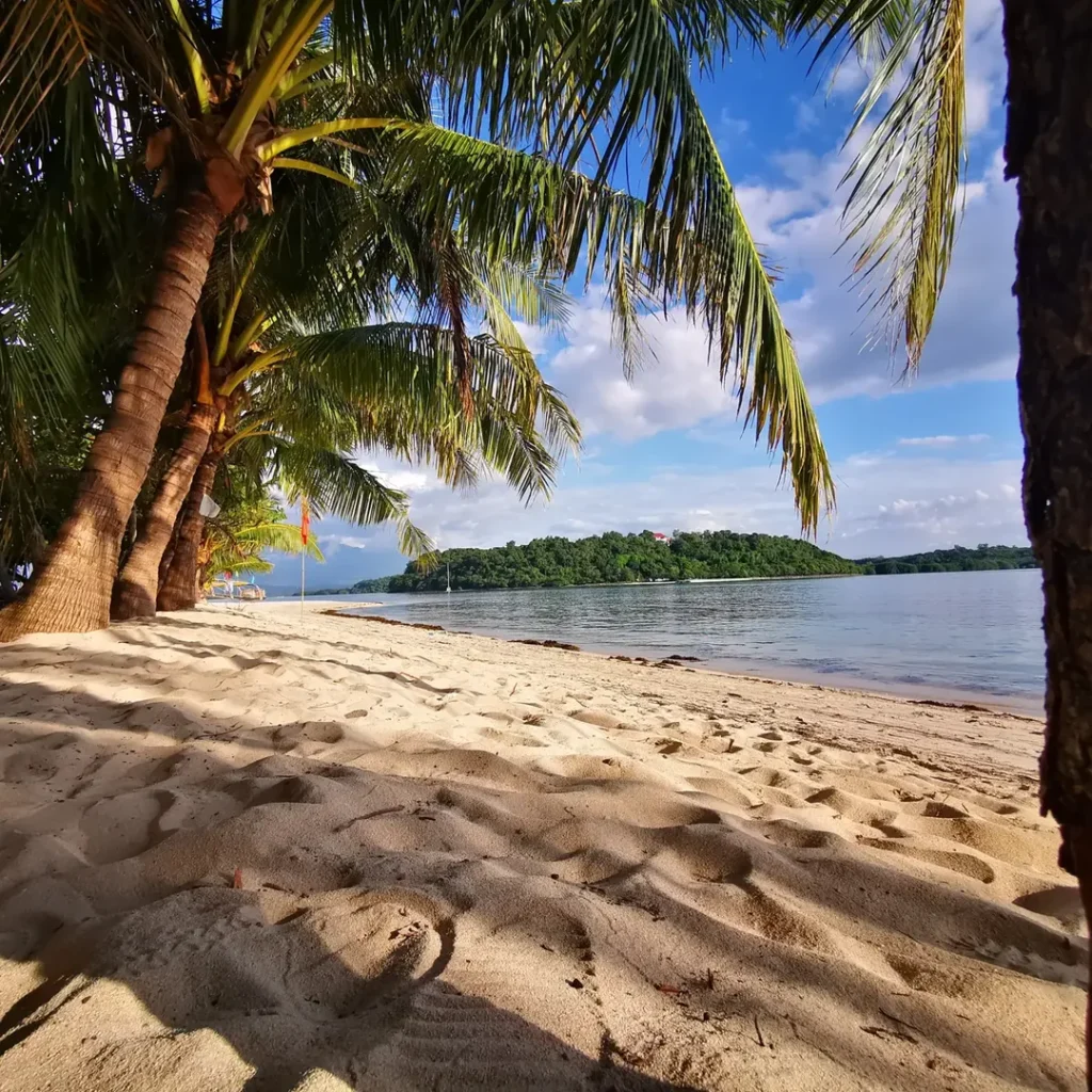 Magalawa island photo 2026