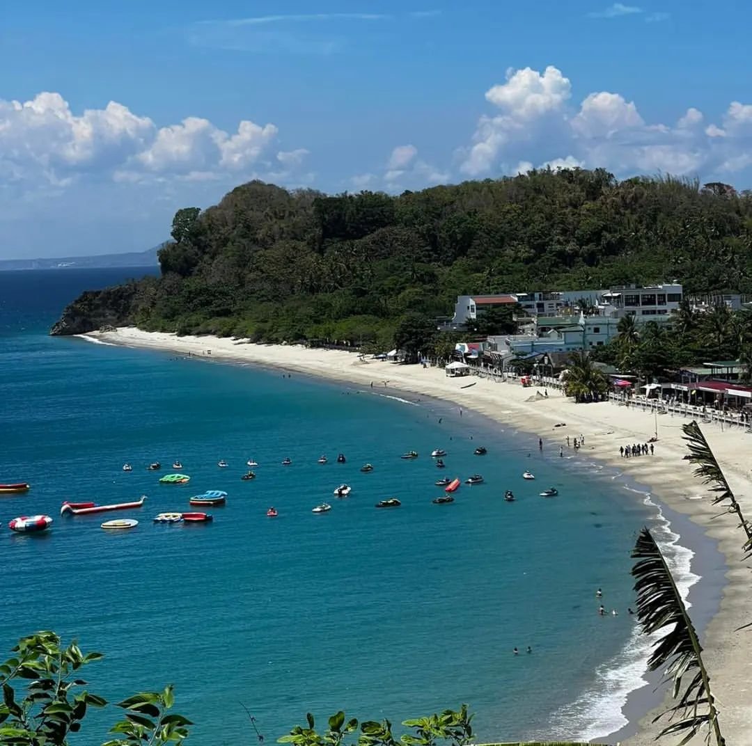 white beach puerto galera