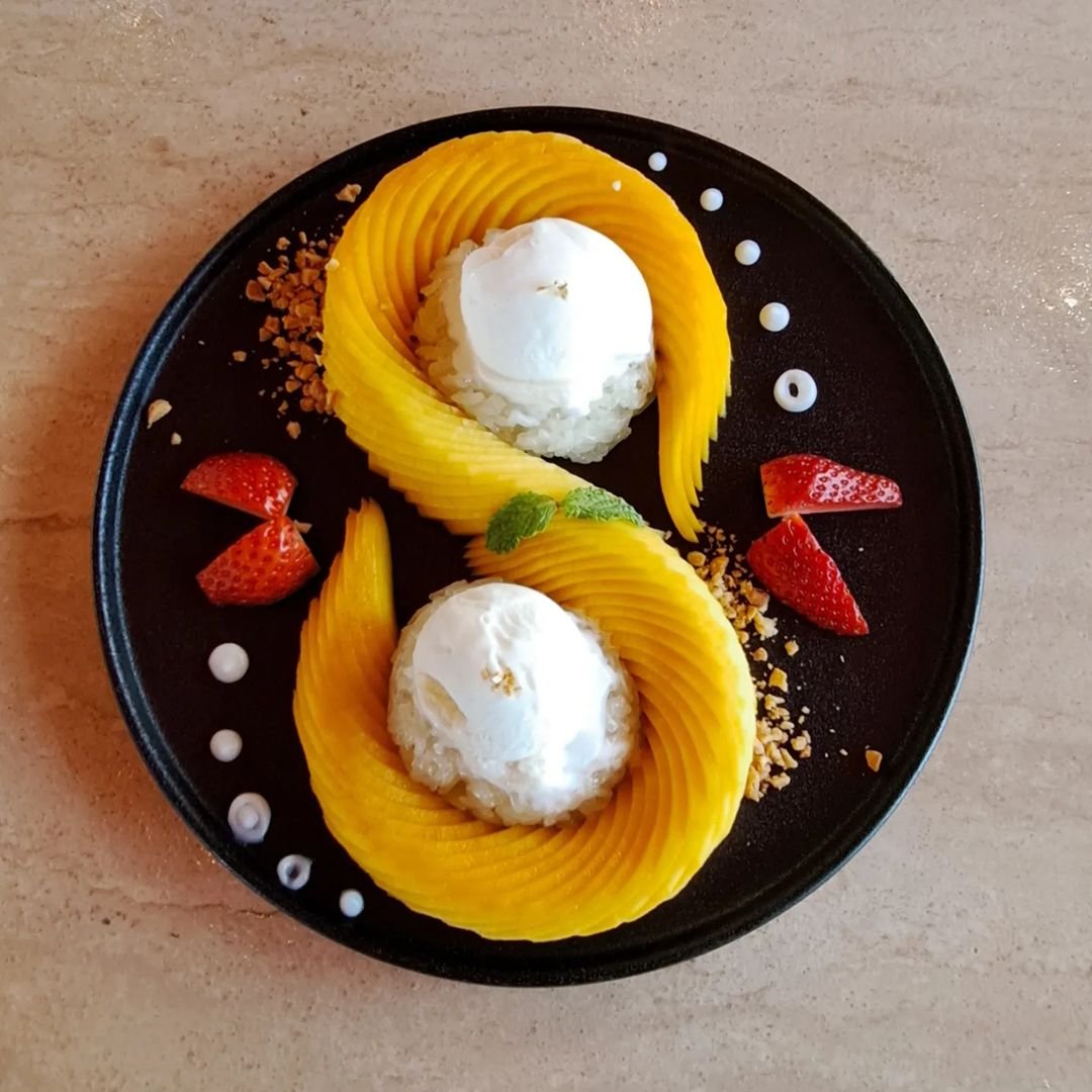 Mango sticky rice