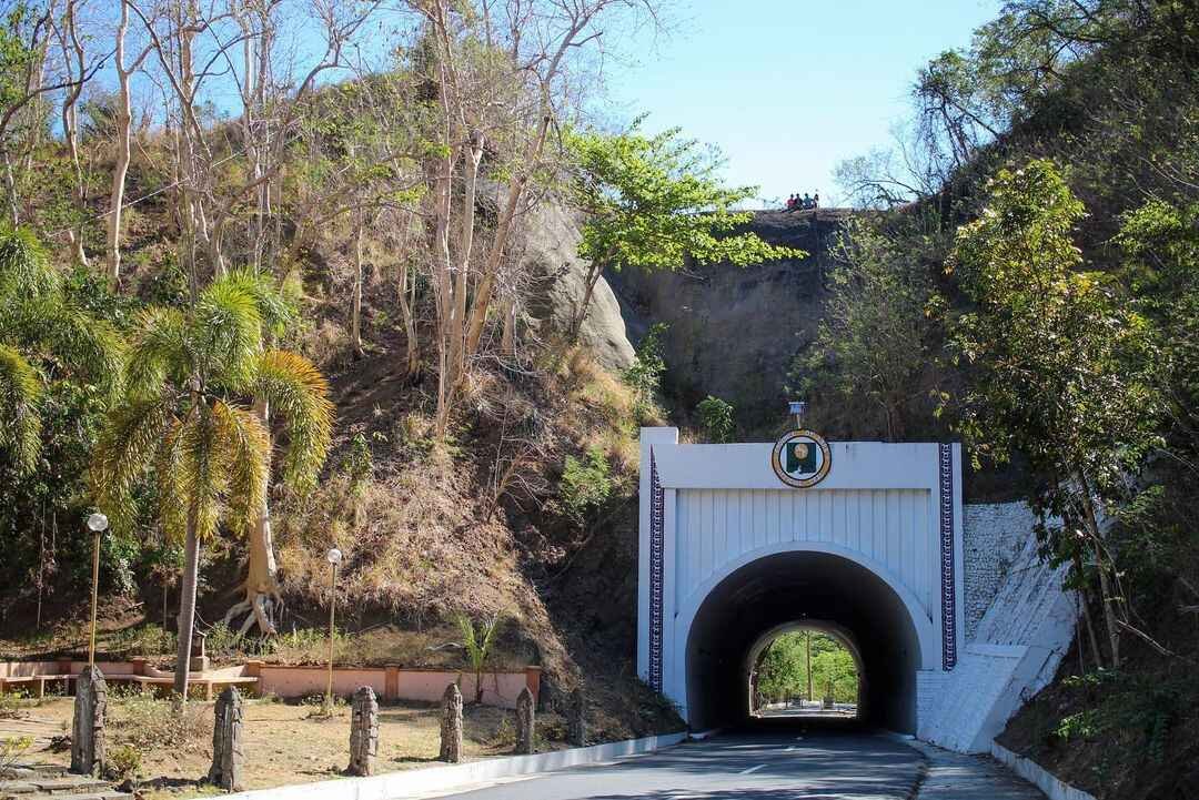 Tangadan Tunnel