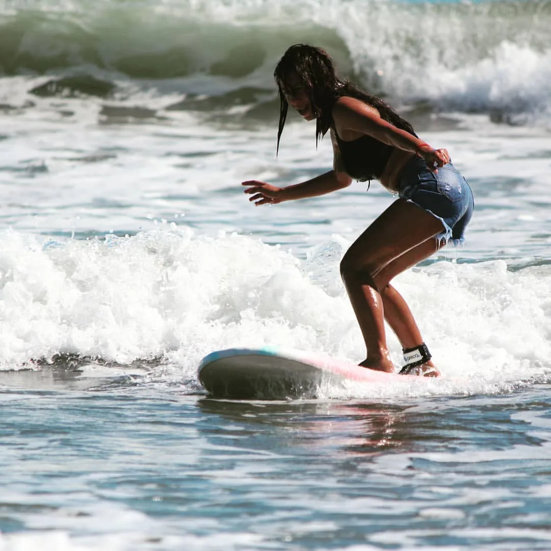 surf in sabang beach baler