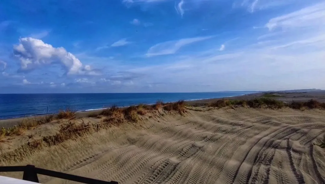 paoay sand dunes