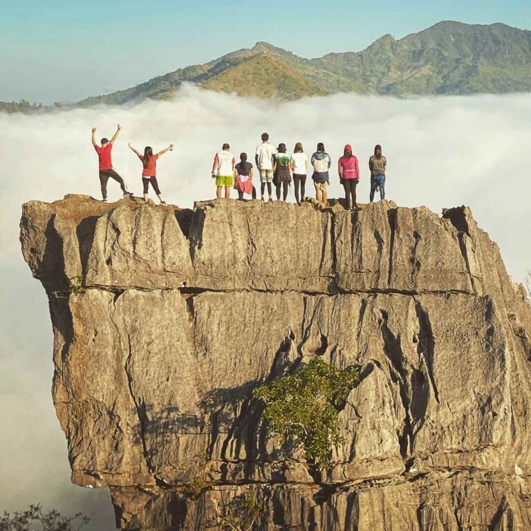 nagpatong rock formation