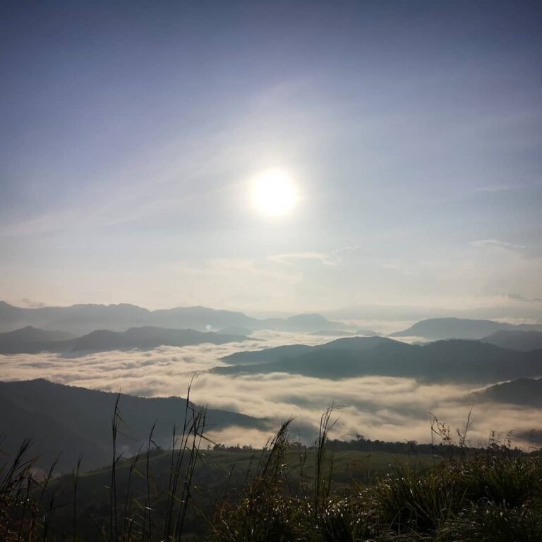 mt batolusong sea of clouds