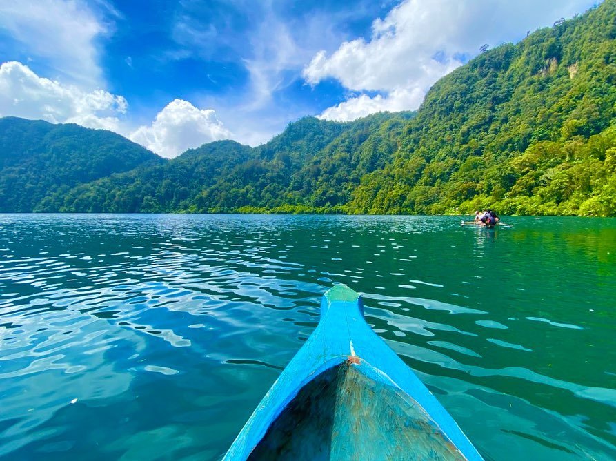 lake holon photos