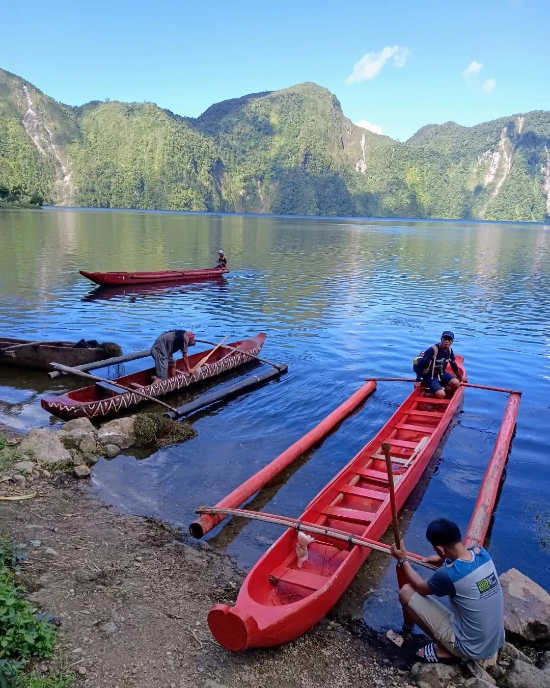 lake holon photos