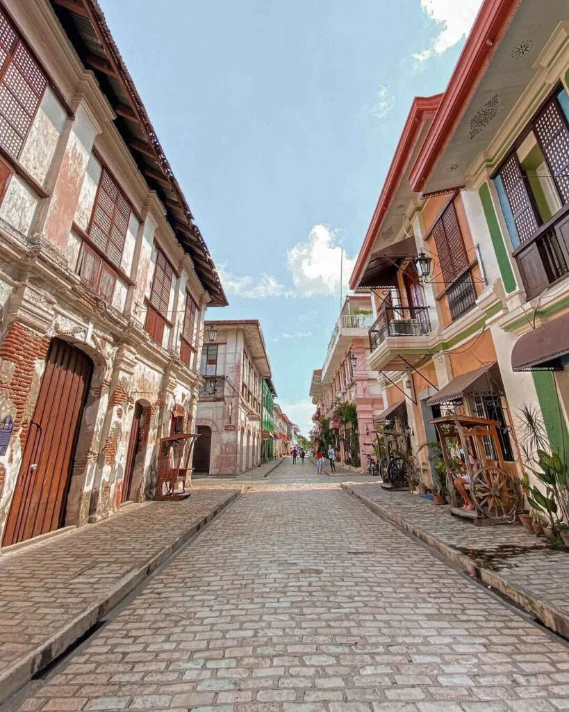 calle crisologo vigan city