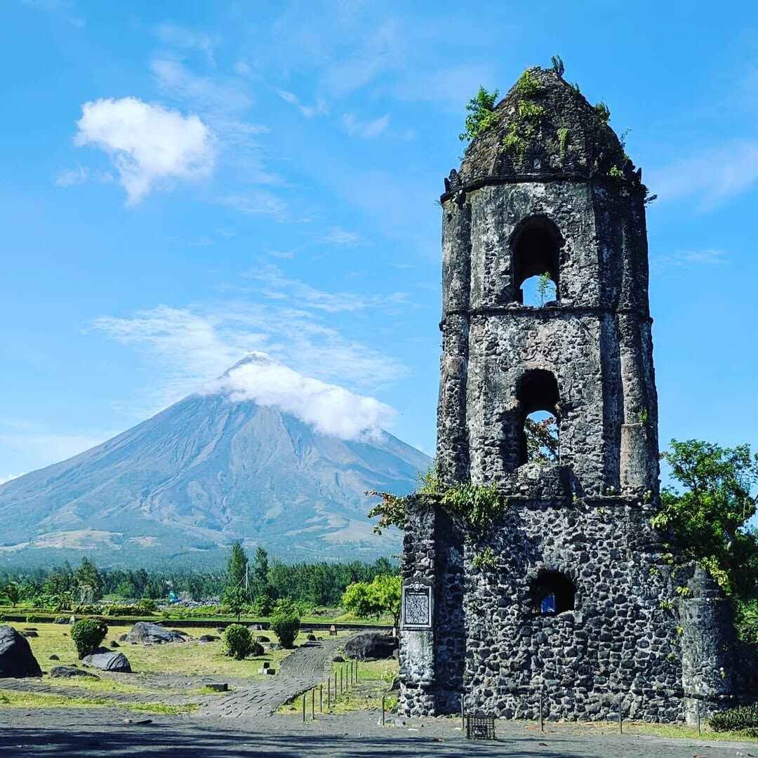 Cagsawa ruins mt mayon bicol tourist spot