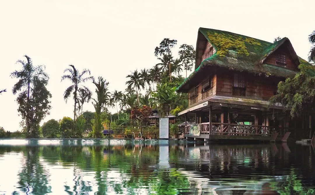 Kamayan sa Palaisdaan