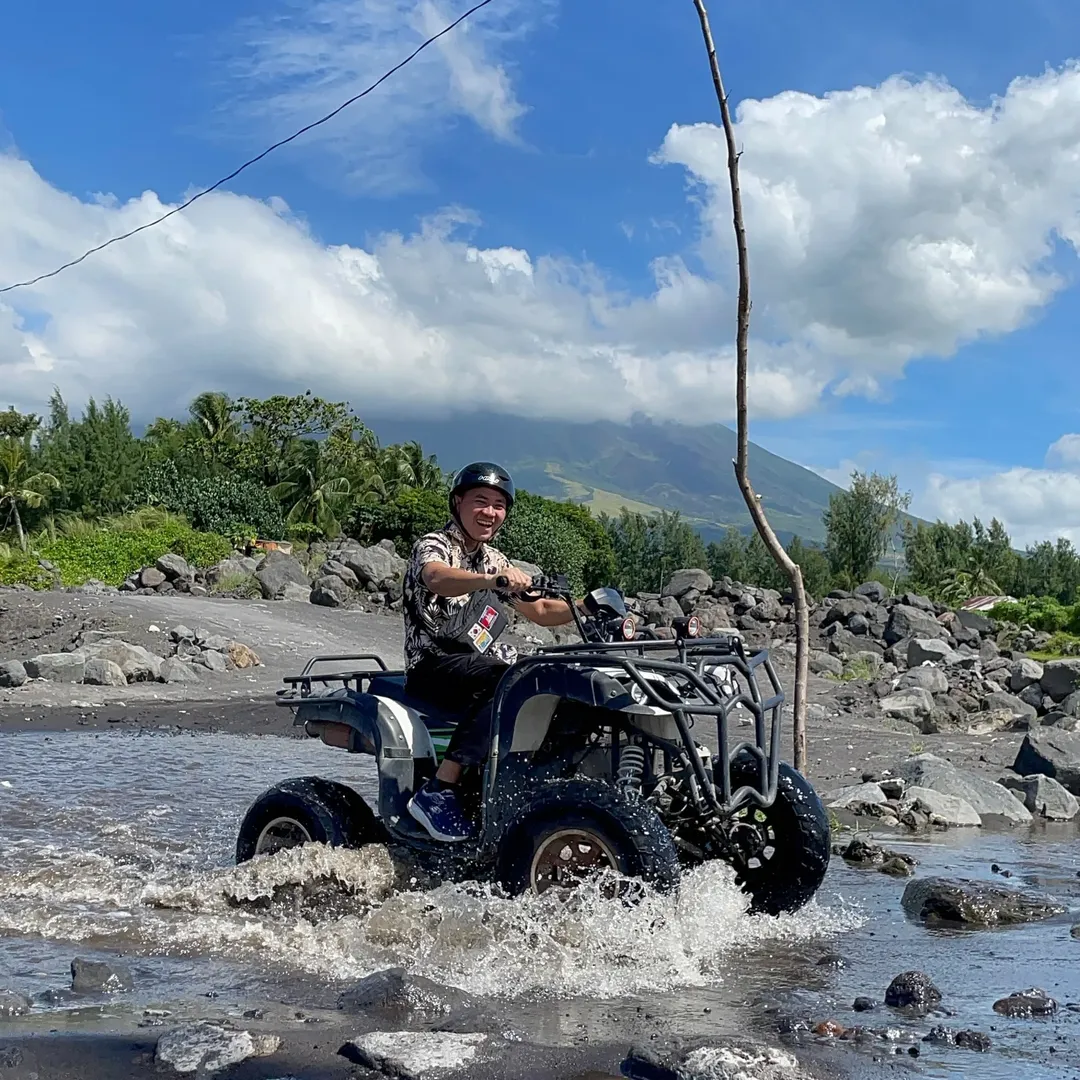 Cagsawa ruins atV