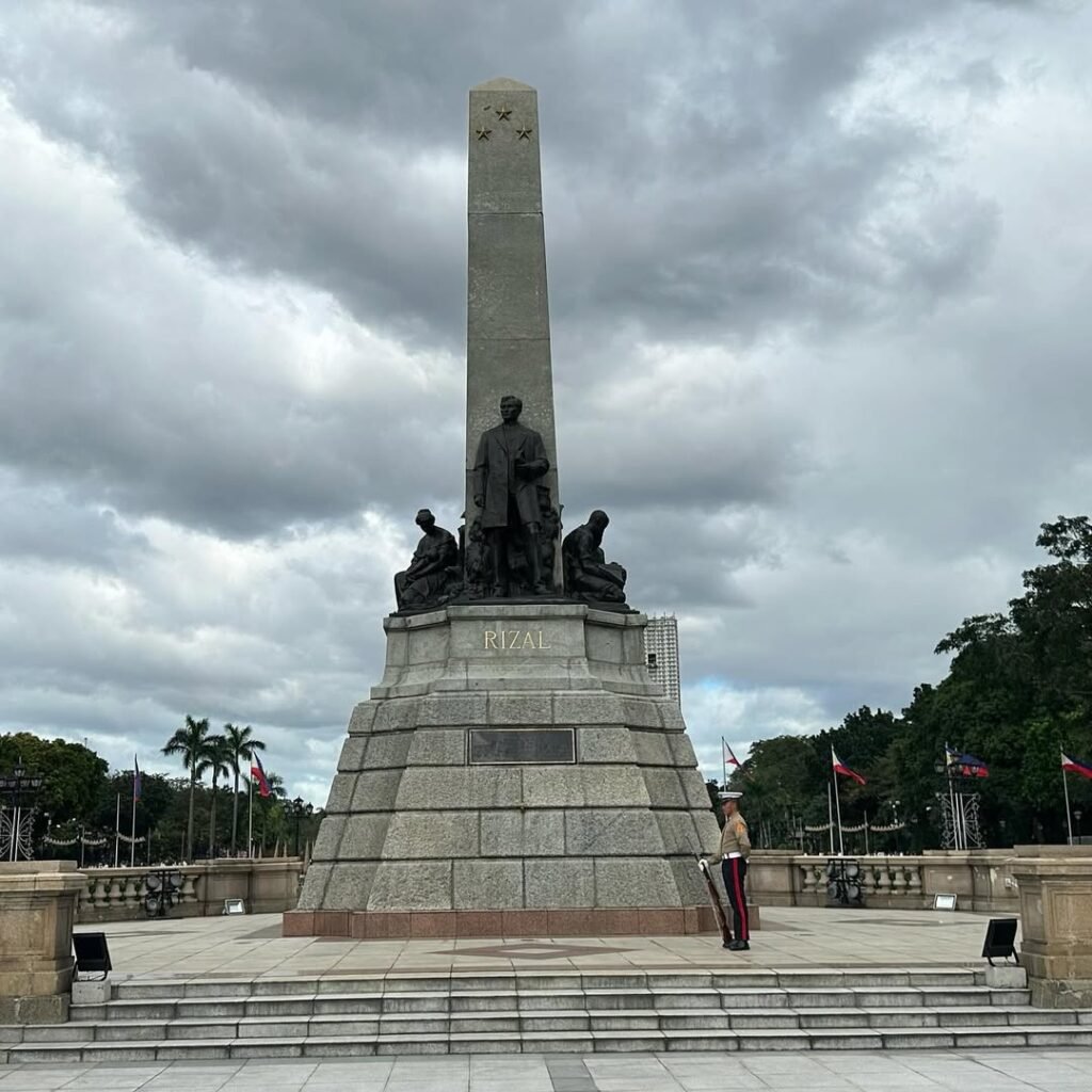 rizal park luneta park photo