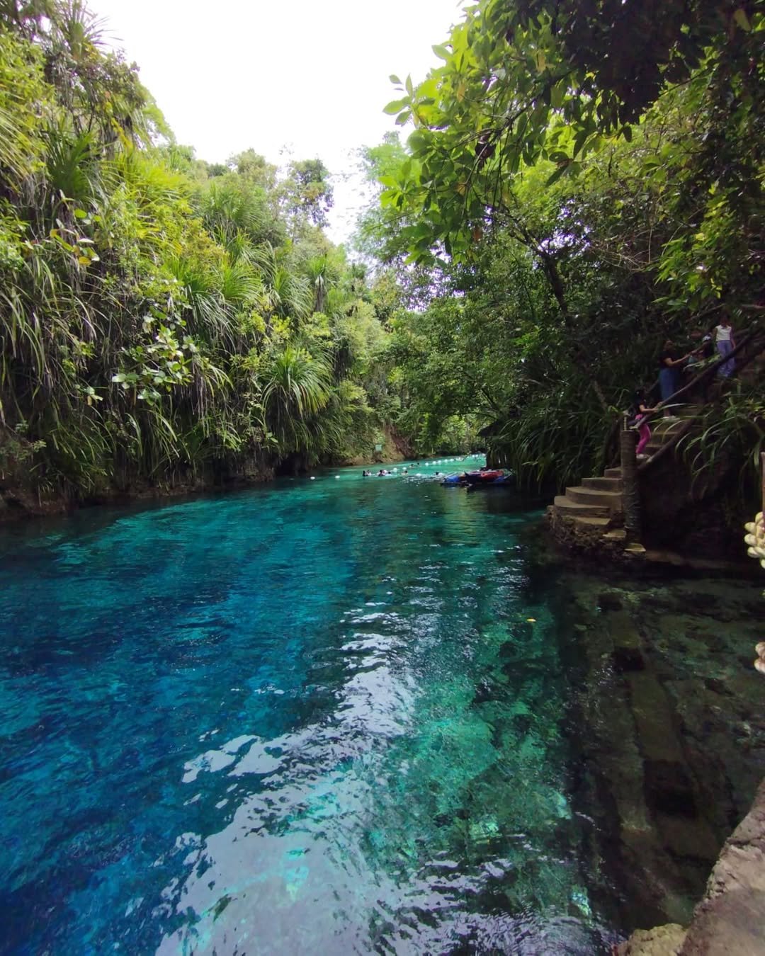 hinatuan enchanted river