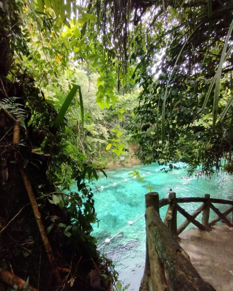hinatuan enchanted river