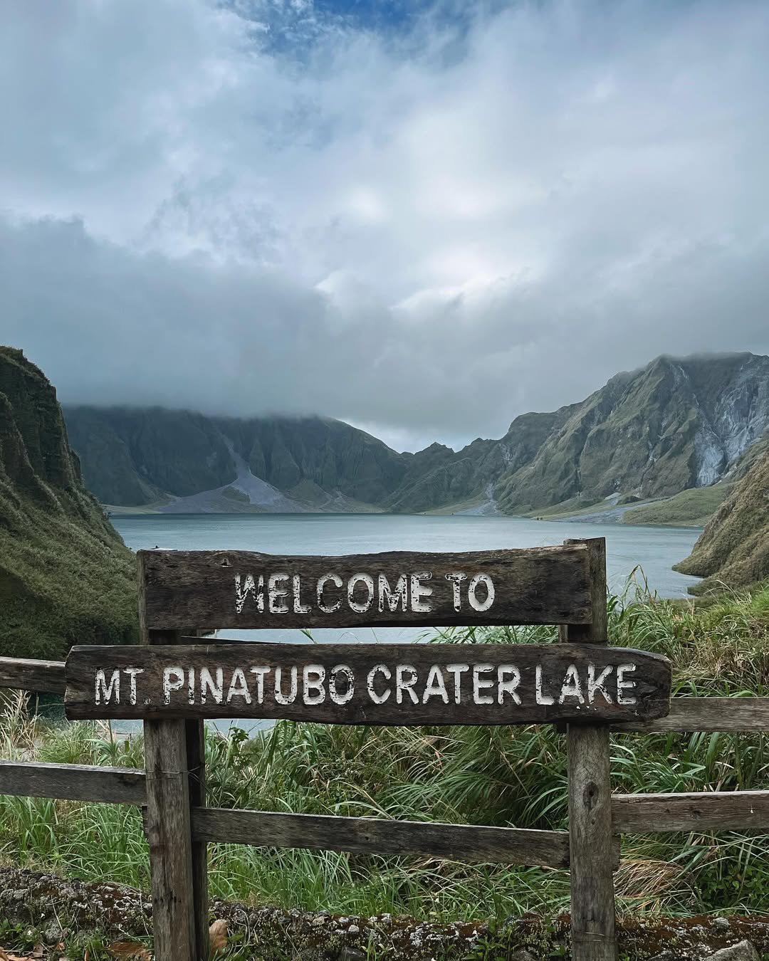 Mount pinatubo crater photo