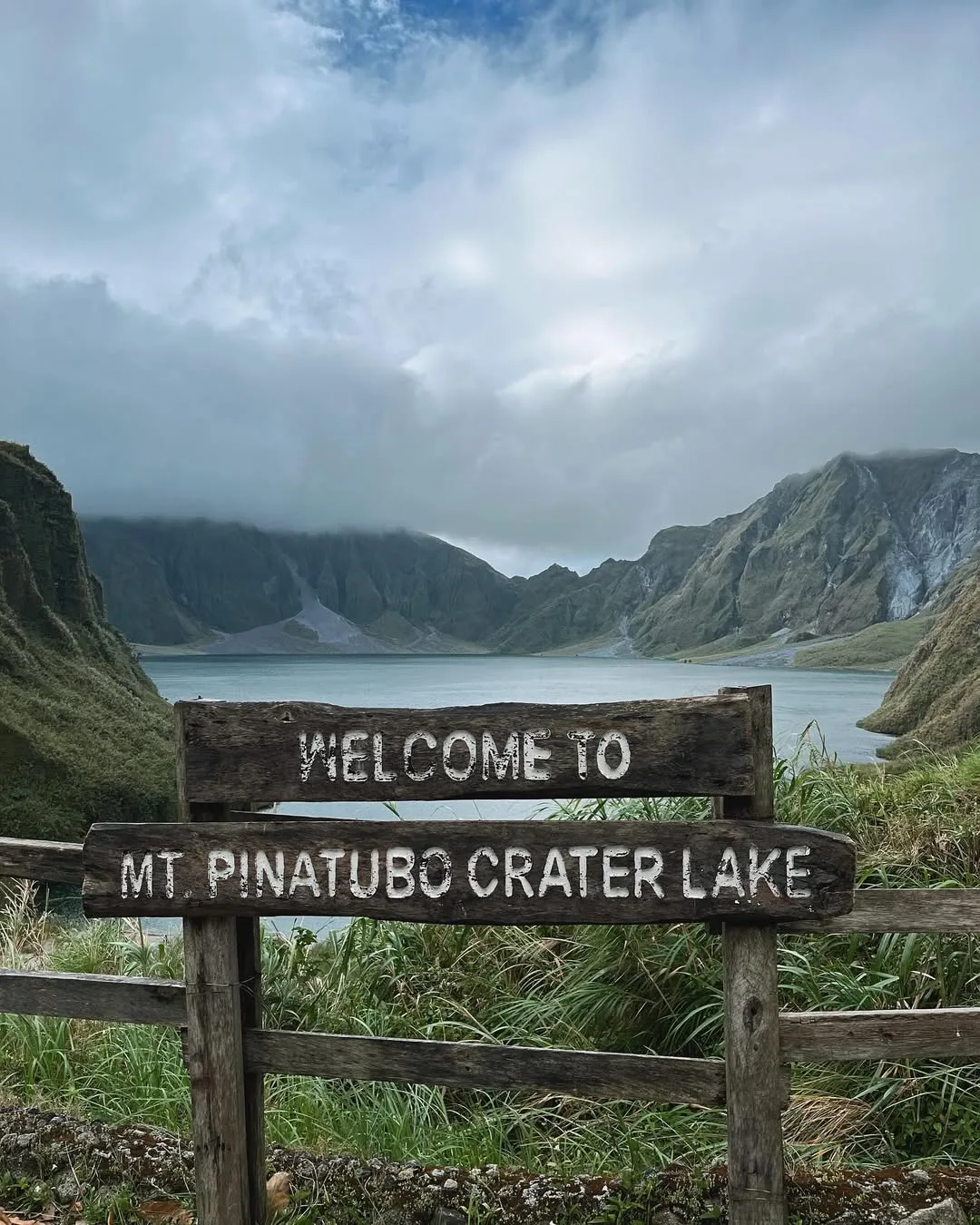 Mount pinatubo crater photo