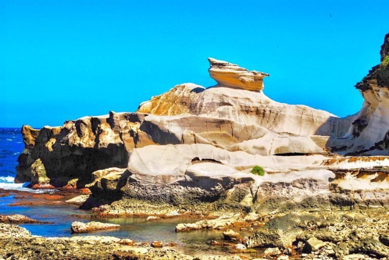 Kapurpurawan Rock Formation