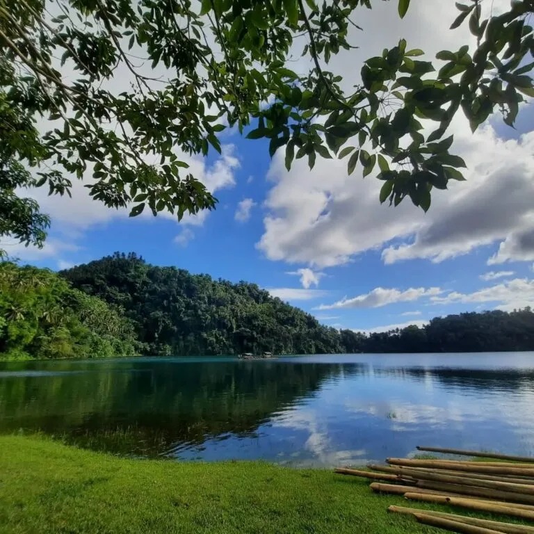 yambo lake photo in nagcarlan laguna
