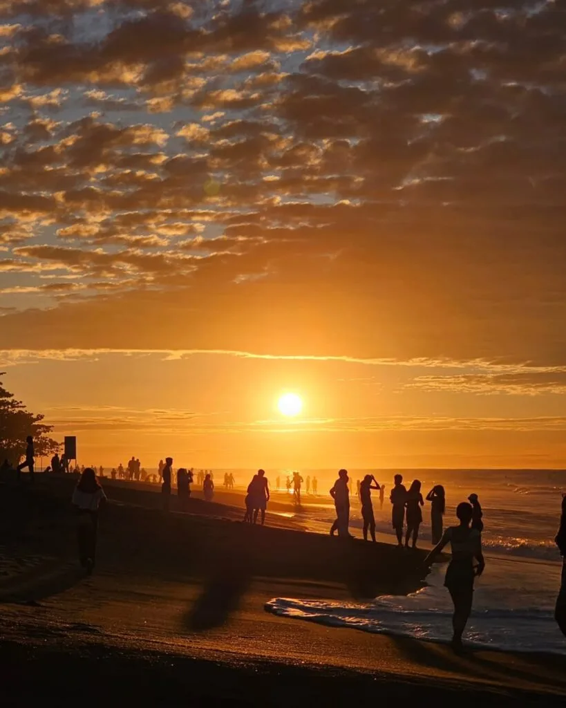 Urbiztondo Beach La Union Photo