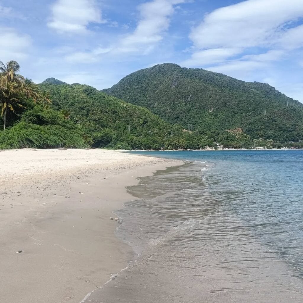 Aninuan Beach