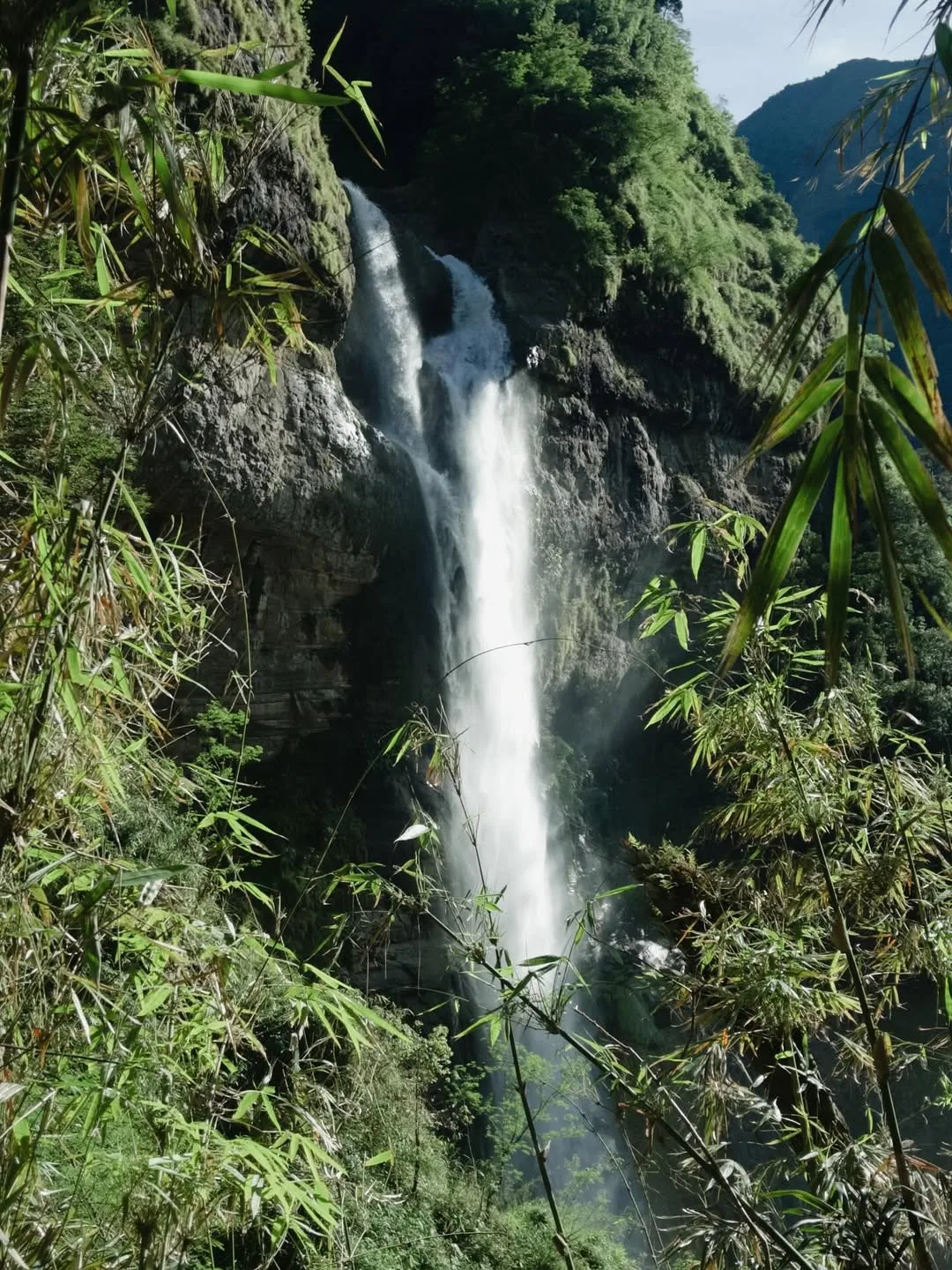 aw-asen falls photo