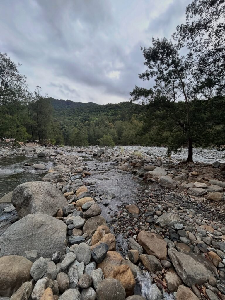 Coto Mines river