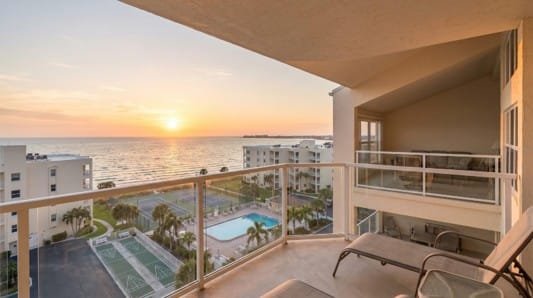 Four Winds Oceanfront